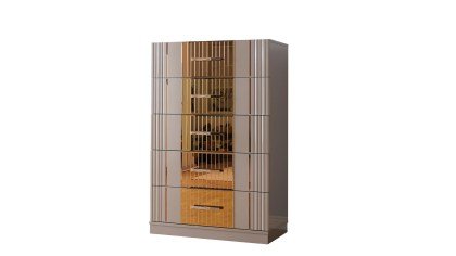 Lorenzo chest